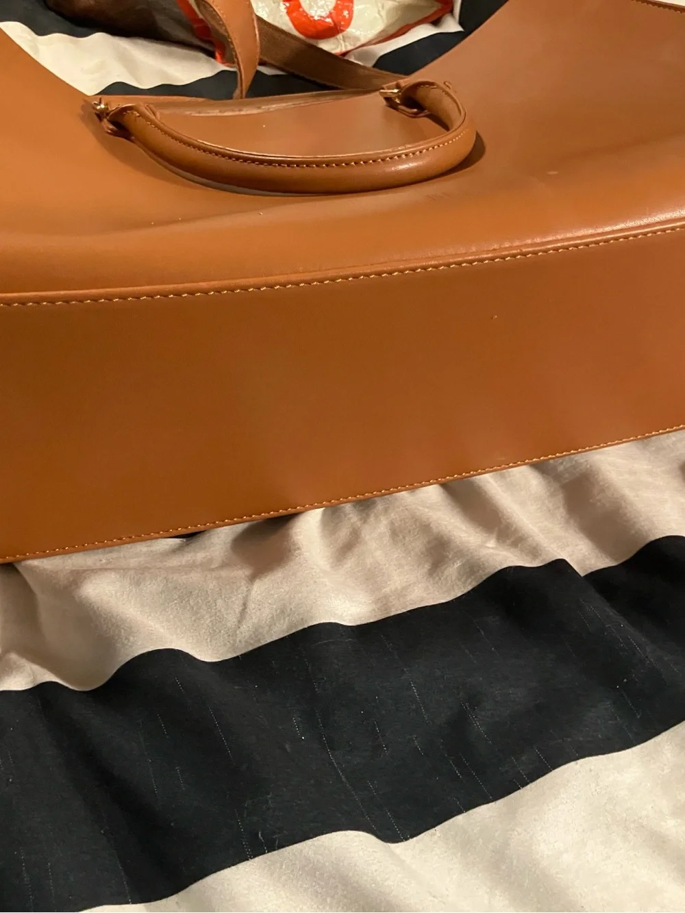 Nubily genuine brown leather shoulder bag, nwot, stamped